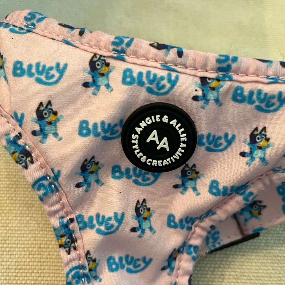 Angie & Allie dog harness/collar size Large